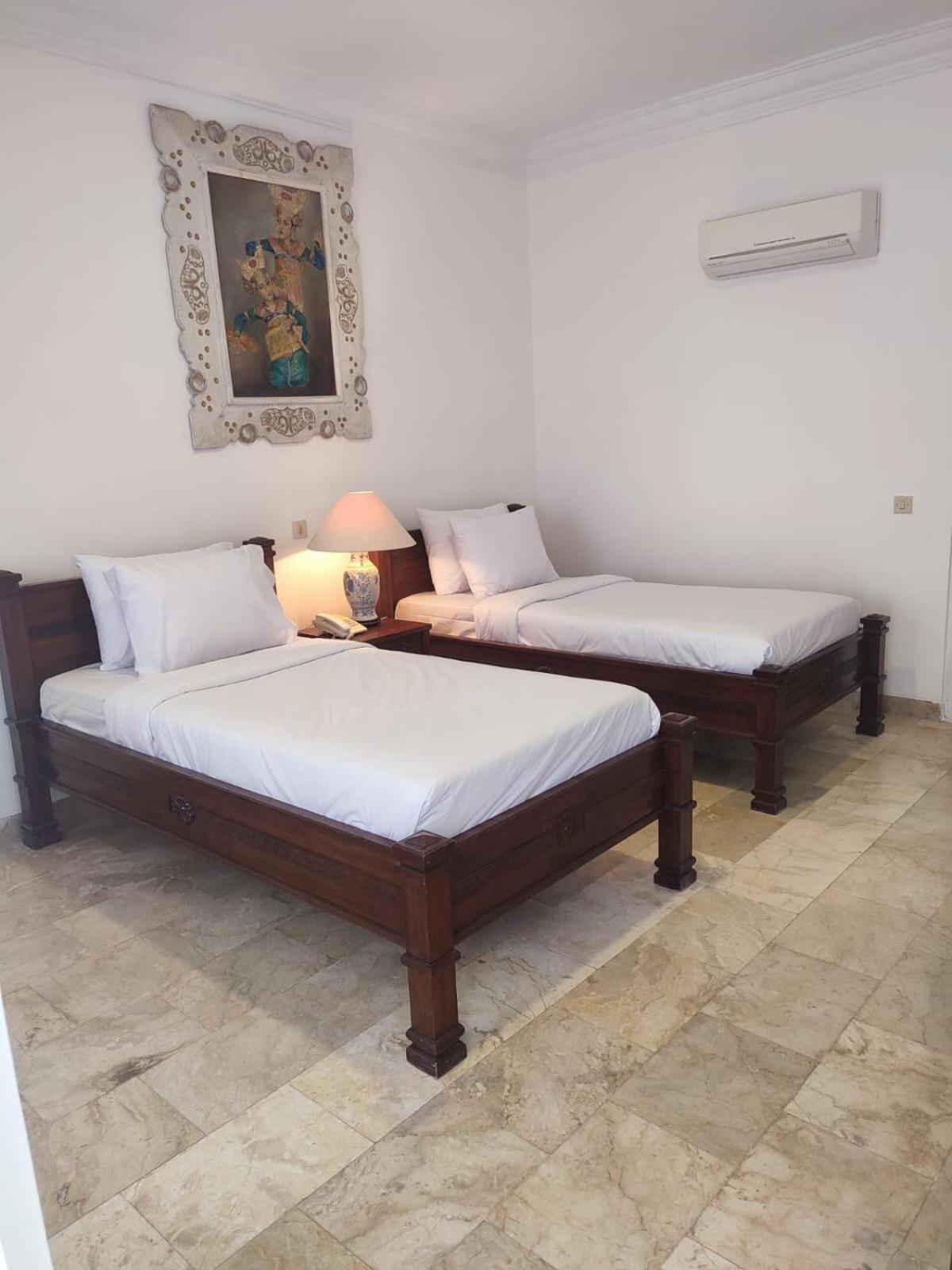 Sari Bunga Hotel Legian Kuta Bali Екстер'єр фото
